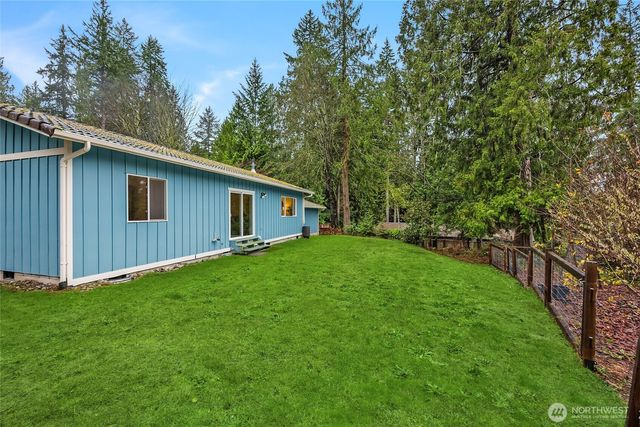5808 NE Foster Road, Bainbridge Island, WA 98110
