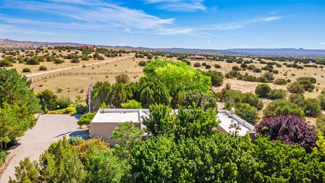 42 Private Drive 1613B, Medanales, NM 87548