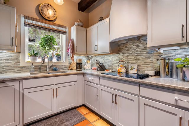 42 Private Drive 1613B, Medanales, NM 87548