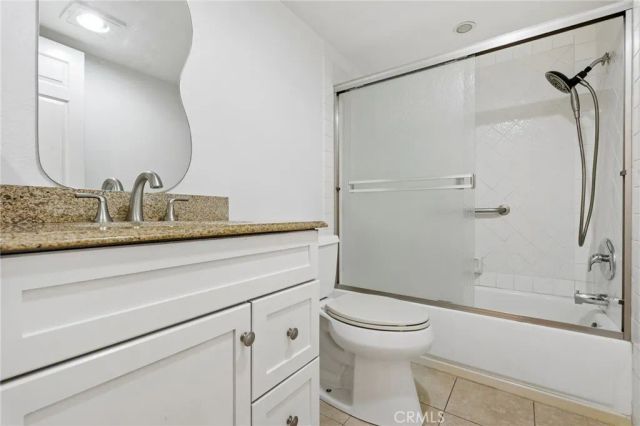 21650 Burbank Blvd. 206, Woodland Hills, CA 91367