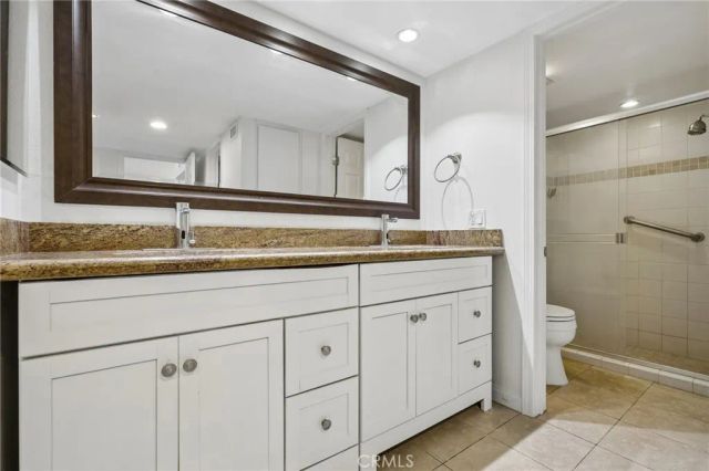 21650 Burbank Blvd. 206, Woodland Hills, CA 91367
