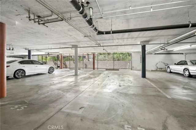 21650 Burbank Blvd. 206, Woodland Hills, CA 91367