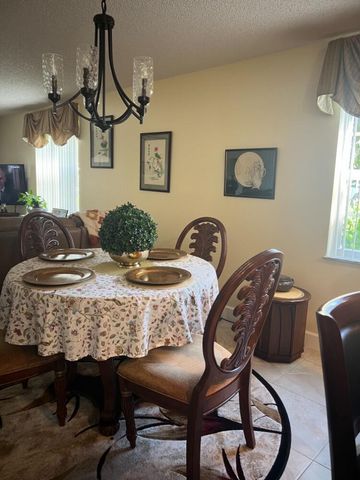 25 Lake Vista Trail 106, Port Saint Lucie, FL 34952