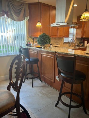 25 Lake Vista Trail 106, Port Saint Lucie, FL 34952