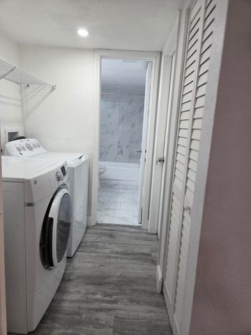 3905 N Nob Hill Road Apt 110, Sunrise, FL 33351