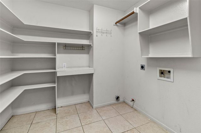 2114 Blossom Creek Drive, Houston, TX 77339