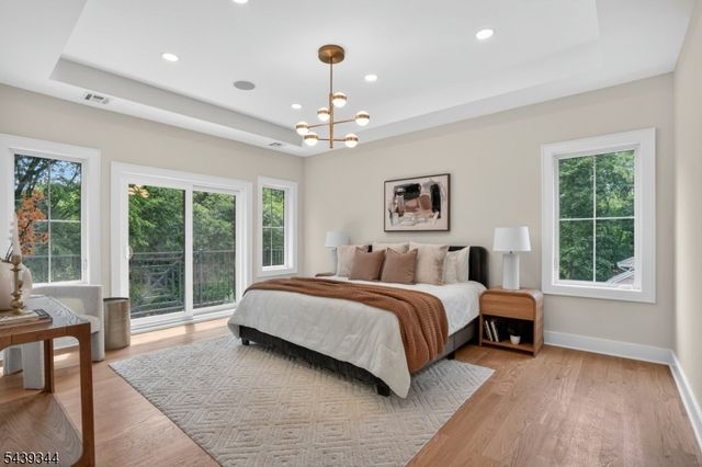 81 Ridge Dr, Livingston Twp., NJ 07039