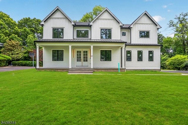 81 Ridge Dr, Livingston Twp., NJ 07039