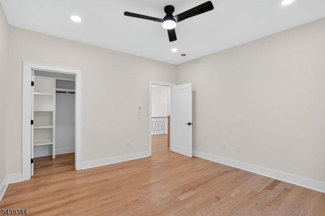81 Ridge Dr, Livingston Twp., NJ 07039