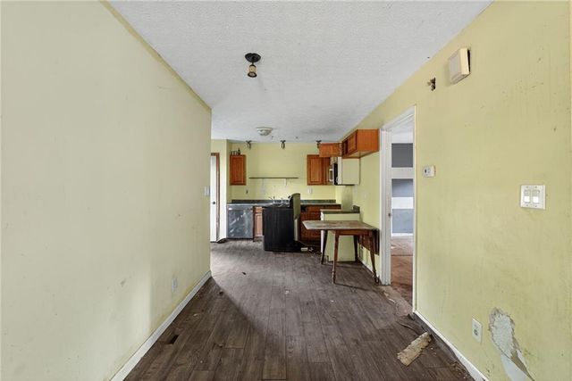 106 Valley Road, Stockbridge, GA 30281