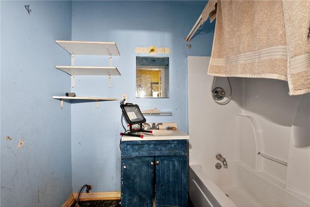 106 Valley Road, Stockbridge, GA 30281