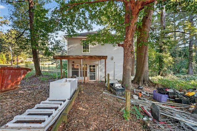 106 Valley Road, Stockbridge, GA 30281