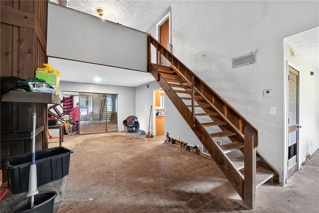 106 Valley Road, Stockbridge, GA 30281