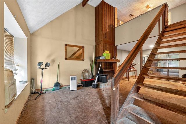 106 Valley Road, Stockbridge, GA 30281