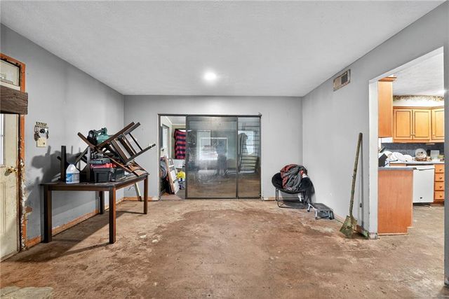 106 Valley Road, Stockbridge, GA 30281