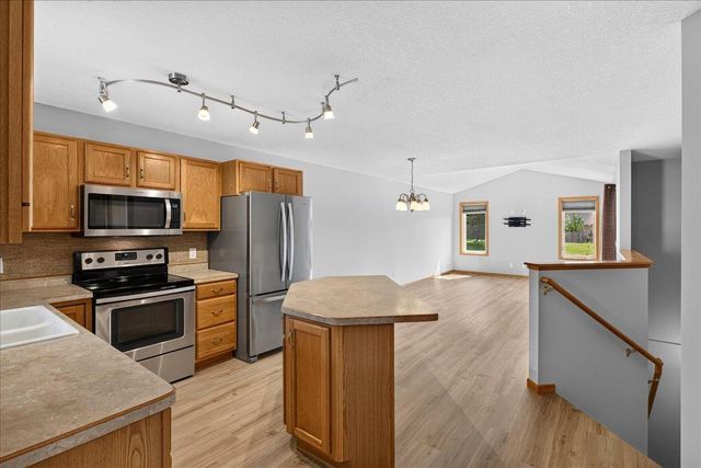 10509 64th Lane NE, Albertville, MN 55301