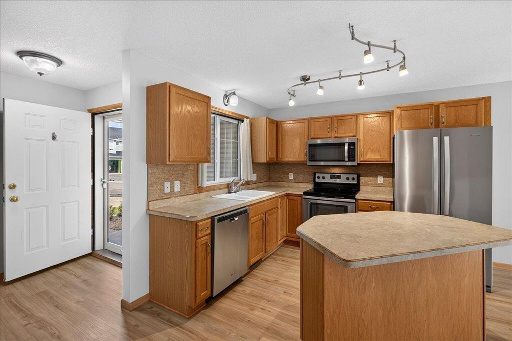 10509 64th Lane NE, Albertville, MN 55301 — photo 3