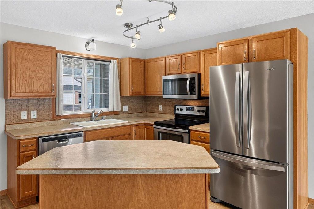 10509 64th Lane NE, Albertville, MN 55301 — photo 4