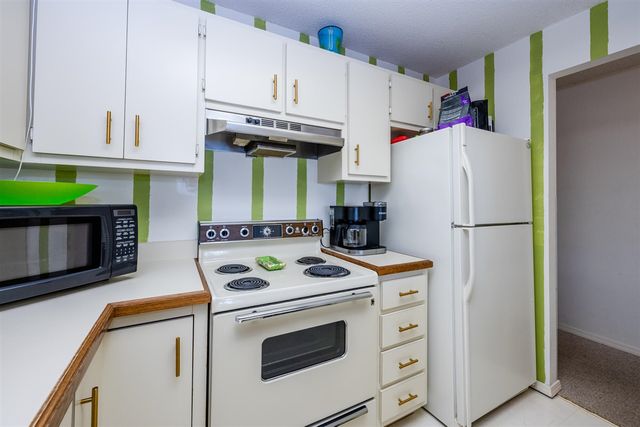 5251 Paw Paw Lake Road 16, Coloma, MI 49038