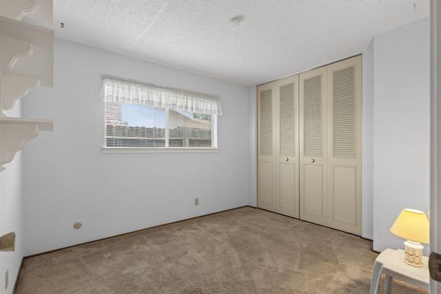 4824 Willowbrook Dr, Sacramento, CA 95842