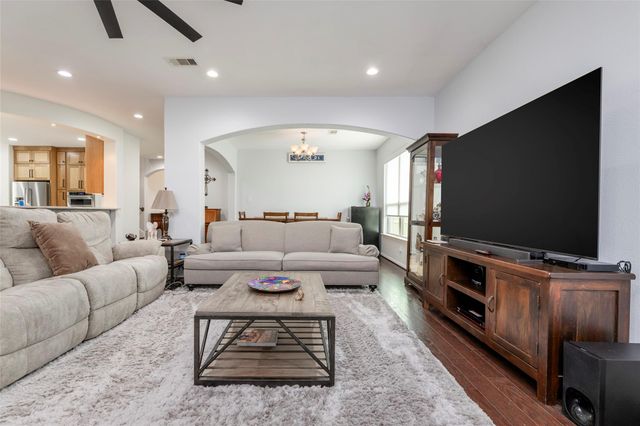 618 Kirkham Lane, League City, TX 77573