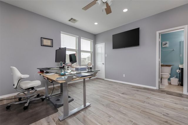 618 Kirkham Lane, League City, TX 77573