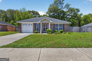 233 Augusta Way, Hinesville, GA 31313