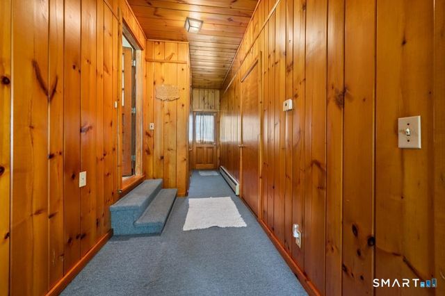 103 Debra Lane, Bristol, CT 06010