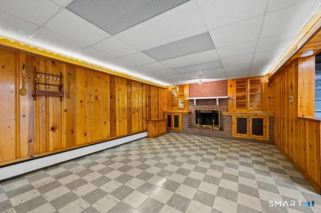 103 Debra Lane, Bristol, CT 06010