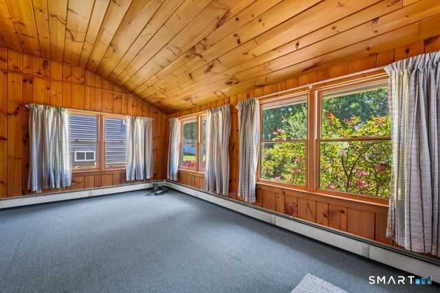 103 Debra Lane, Bristol, CT 06010