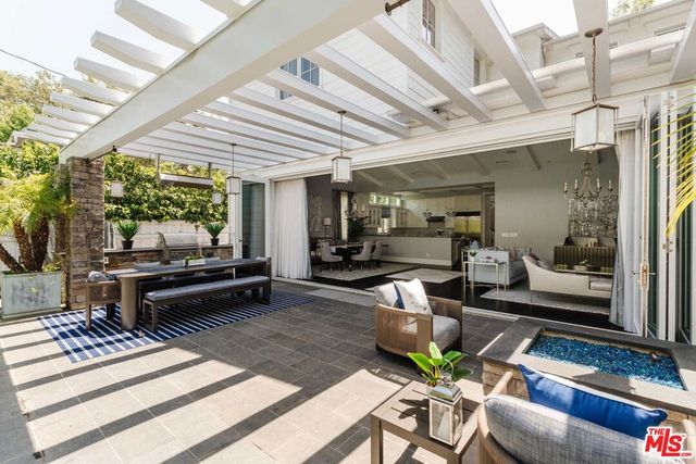 356 E Rustic Road, Santa Monica, CA 90402