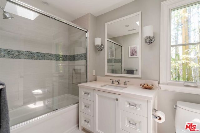 356 E Rustic Road, Santa Monica, CA 90402