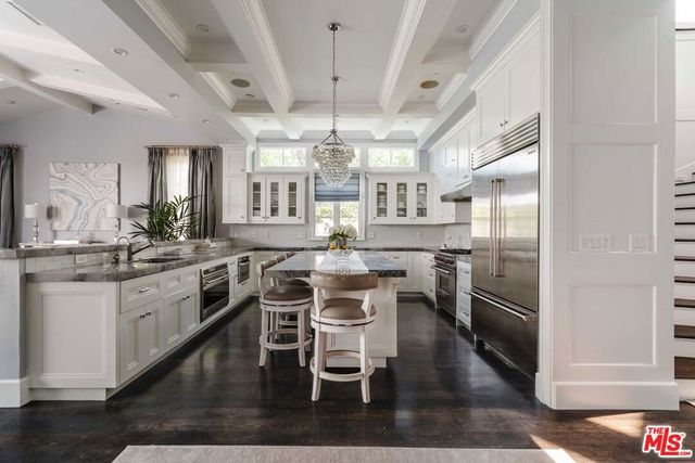 356 E Rustic Road, Santa Monica, CA 90402