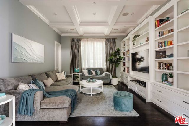 356 E Rustic Road, Santa Monica, CA 90402