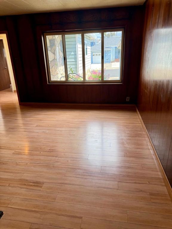 Image 10 of property listing at 226 Manor Drive, South San Francisco, CA 94080