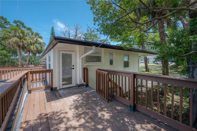 6108 OAK RIDGE AVENUE, New Port Richey, FL 34653