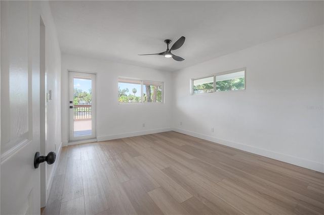 6108 OAK RIDGE AVENUE, New Port Richey, FL 34653
