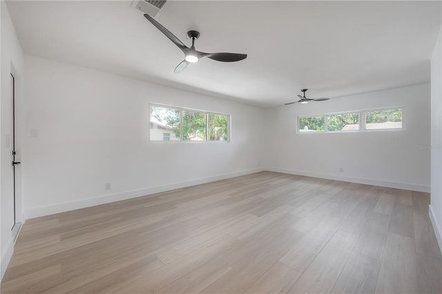 6108 OAK RIDGE AVENUE, New Port Richey, FL 34653