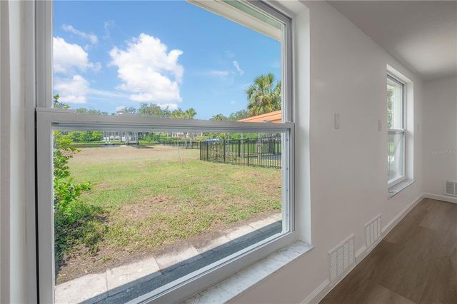 6108 OAK RIDGE AVENUE, New Port Richey, FL 34653