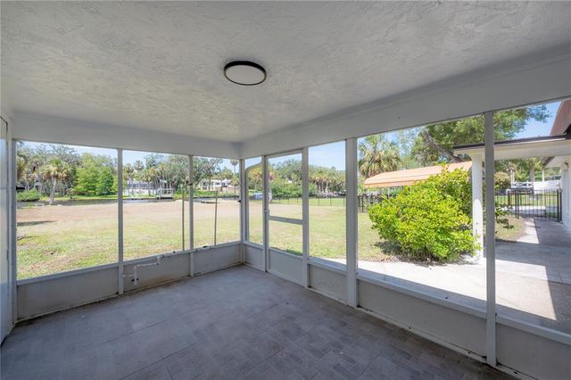 6108 OAK RIDGE AVENUE, New Port Richey, FL 34653
