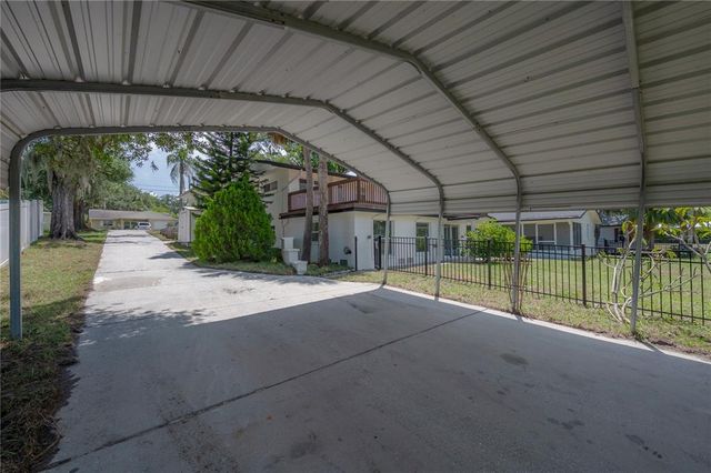 6108 OAK RIDGE AVENUE, New Port Richey, FL 34653