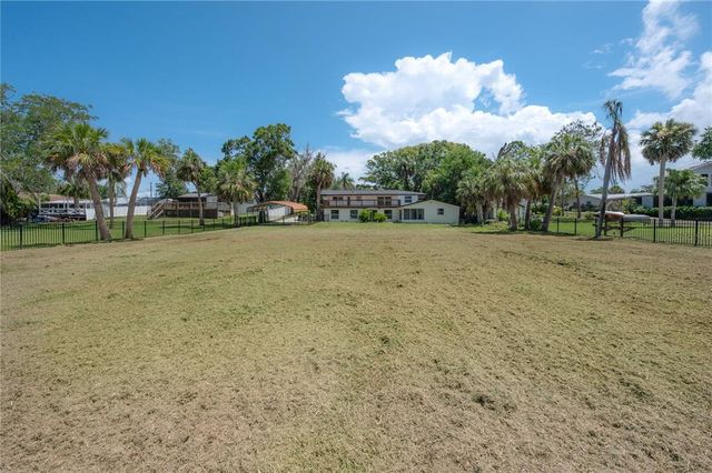 6108 OAK RIDGE AVENUE, New Port Richey, FL 34653