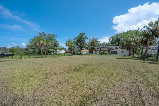 6108 OAK RIDGE AVENUE, New Port Richey, FL 34653