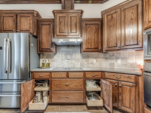 9200 Stacy Lynn Lane, Yukon, OK 73099