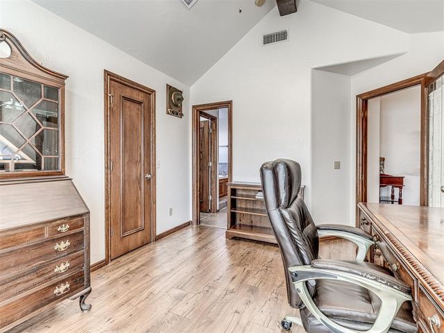 9200 Stacy Lynn Lane, Yukon, OK 73099