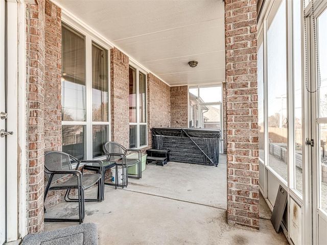 9200 Stacy Lynn Lane, Yukon, OK 73099