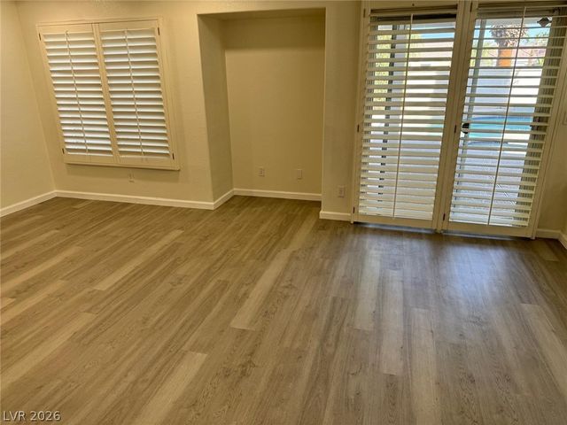 4662 Hoeker Way, Las Vegas, NV 89147