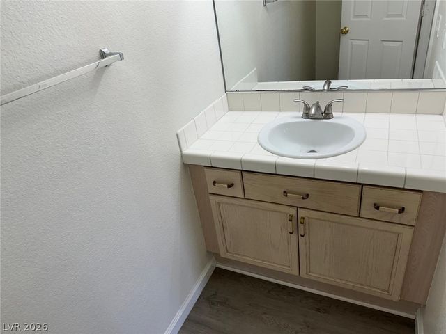 4662 Hoeker Way, Las Vegas, NV 89147