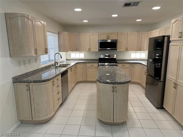 4662 Hoeker Way, Las Vegas, NV 89147