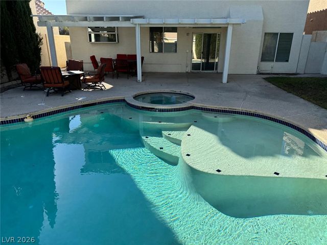 4662 Hoeker Way, Las Vegas, NV 89147